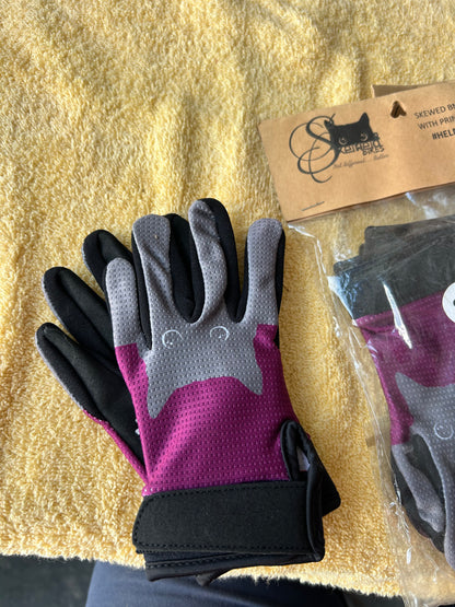 KITTY GLOVES